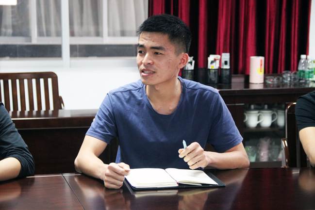 说明:C:\Users\BeanChou\Desktop\习近平北大讲话交流学习\选\张振万 (2).JPG